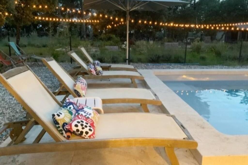 Gite Dans Les Pins Avec Piscine Vila Mazan Exterior foto