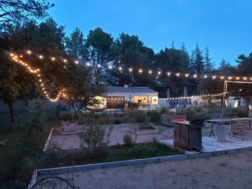 Gite Dans Les Pins Avec Piscine Vila Mazan Exterior foto
